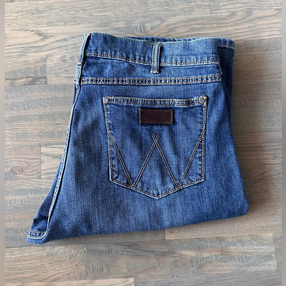 Wrangler Retro Slim Straight jeans size 38/36
